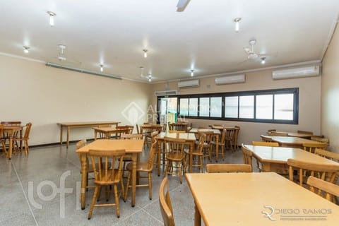Image 27 - 232930